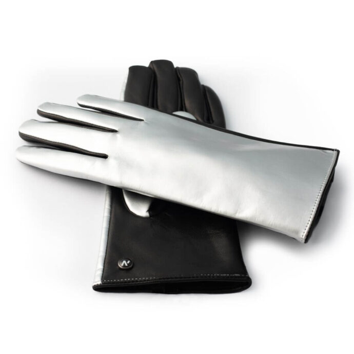 Silber glänzende Handschuhe mit Touchscreen
