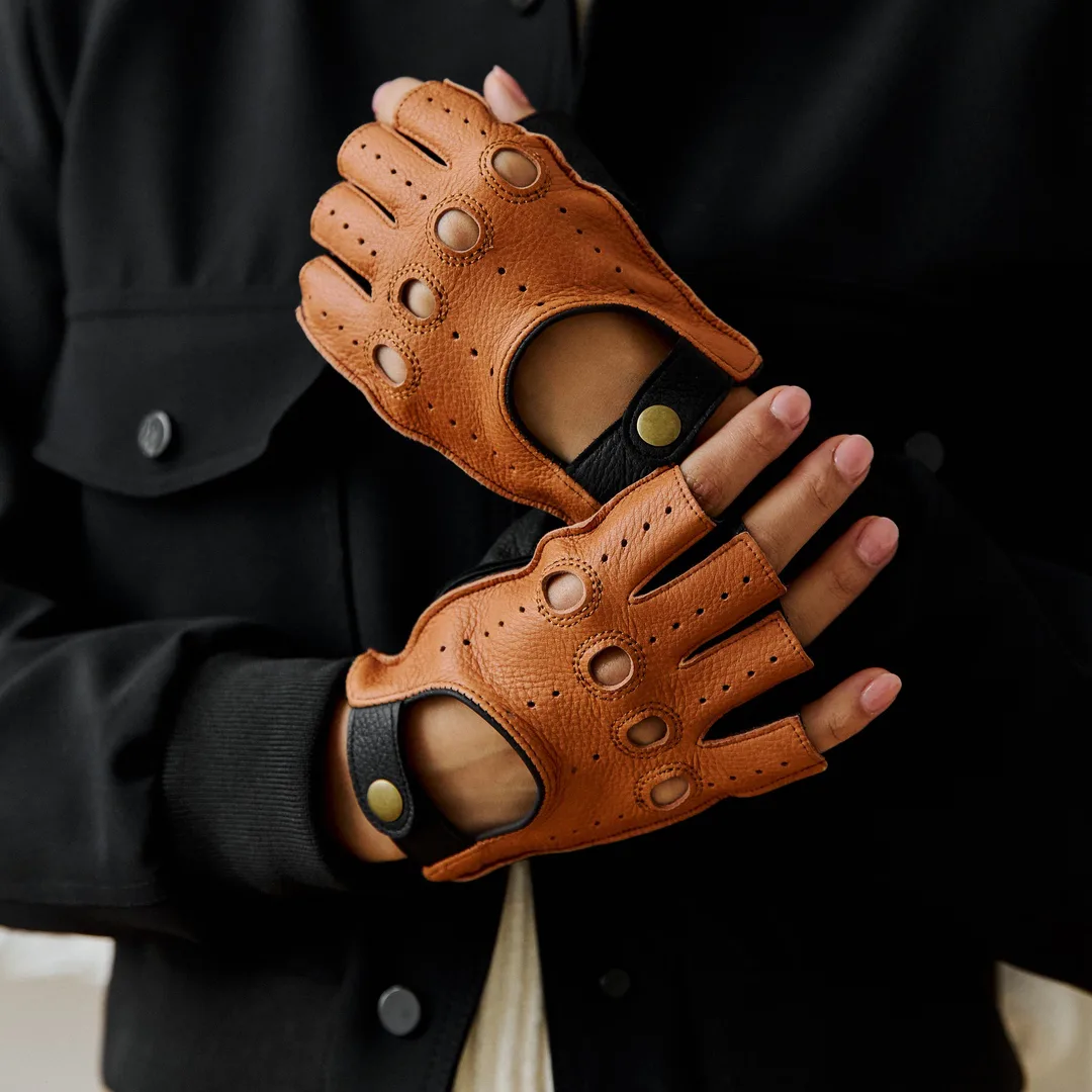 Fingerlose Damenhandschuhe mit Verschluss